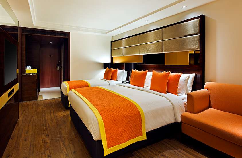 Zone Deluxe Family Room