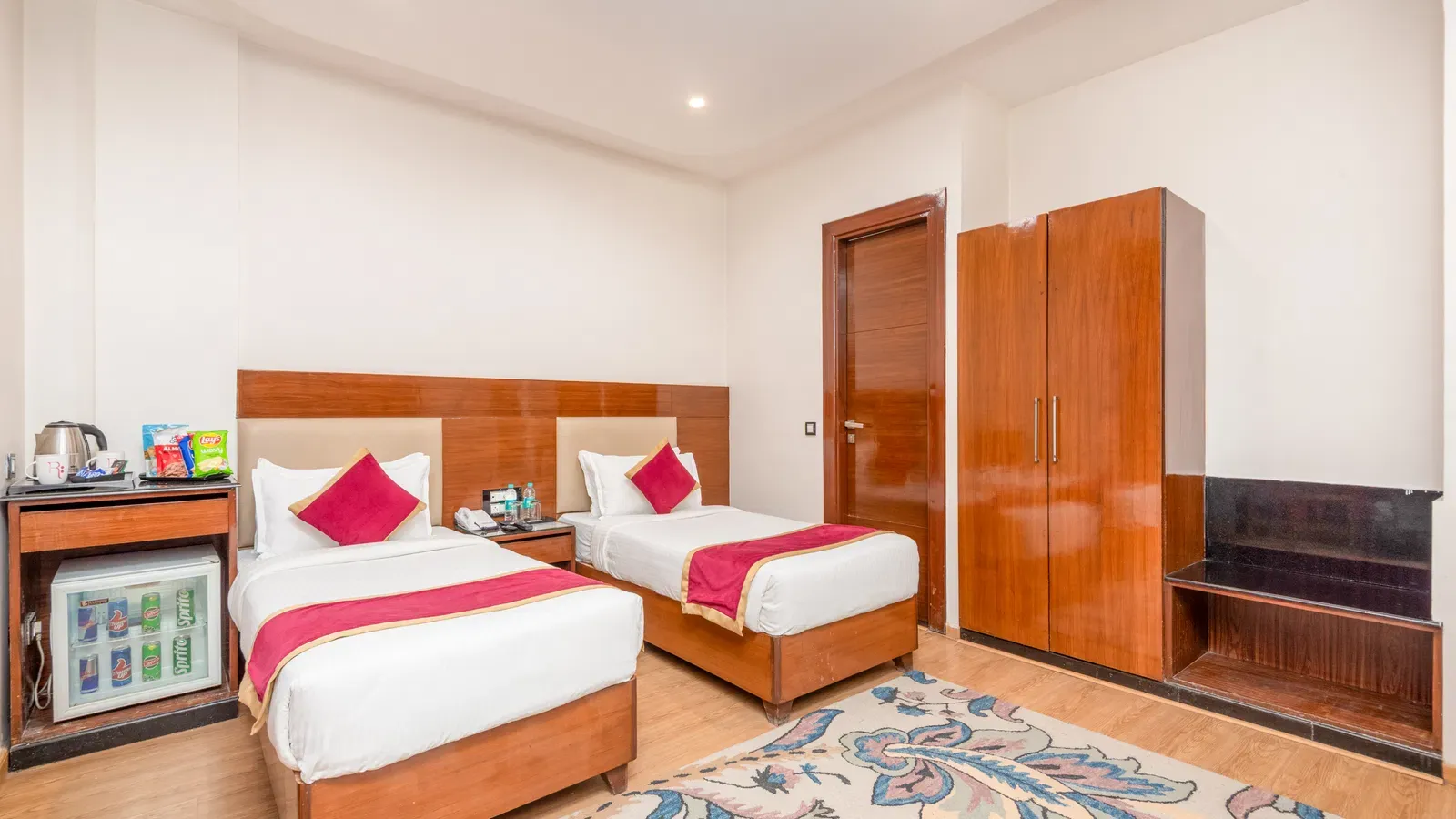 Deluxe Twin Room