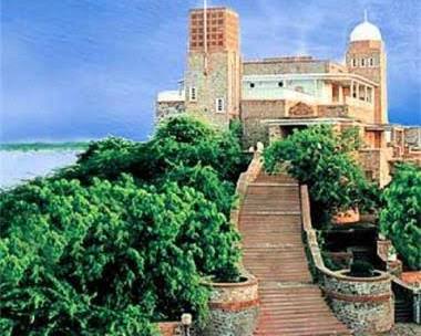 Sardar Samand Lake & Palace