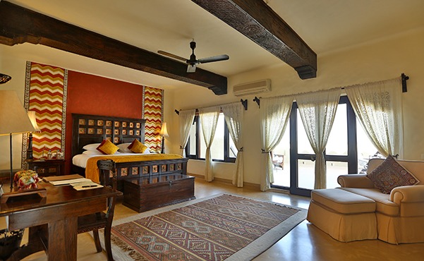 SHANDAR SUITES