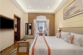 Pool View Suite