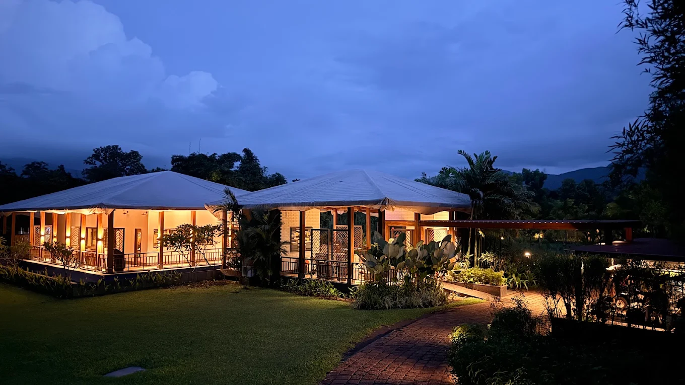 The Postcard Hideaway, Netravali