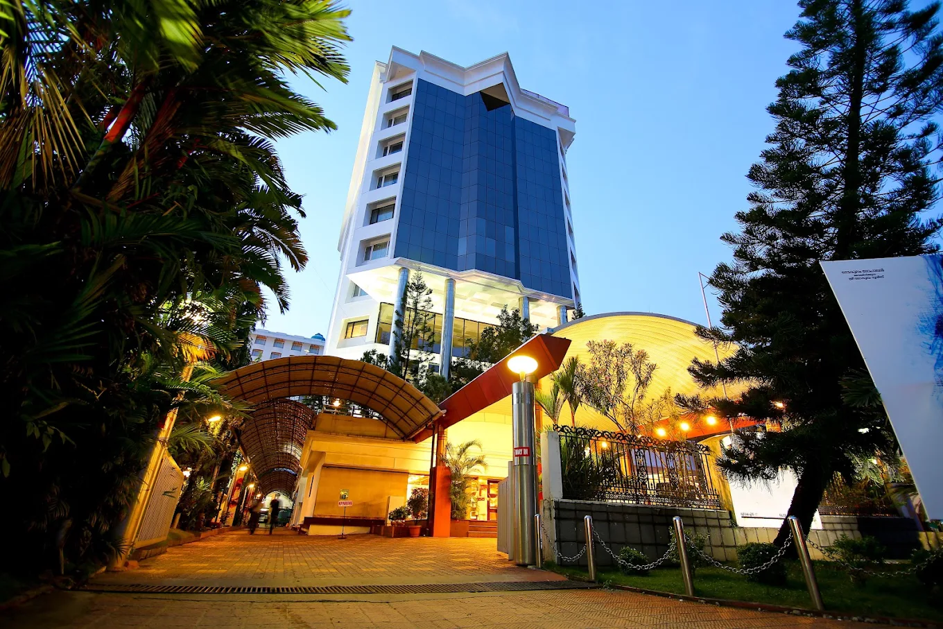Gokulam Park Hotel